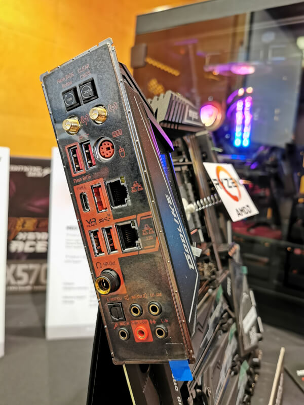 msi_partner_convension_x570_godlike_io.jpg